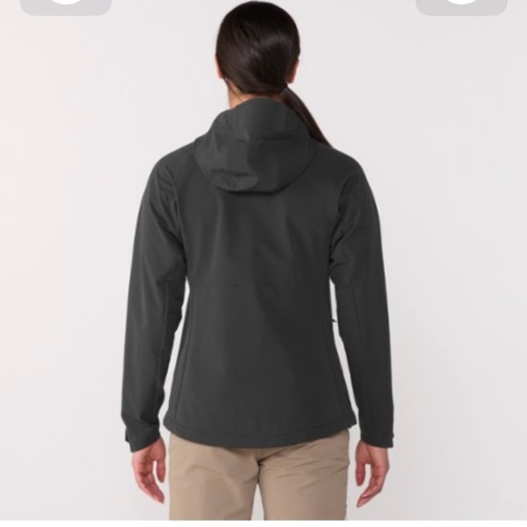 REI Activator Soft Shell Women's Black Jacket. Hooded. Raglan Sleeve. Small NWT - Picture 3 of 10